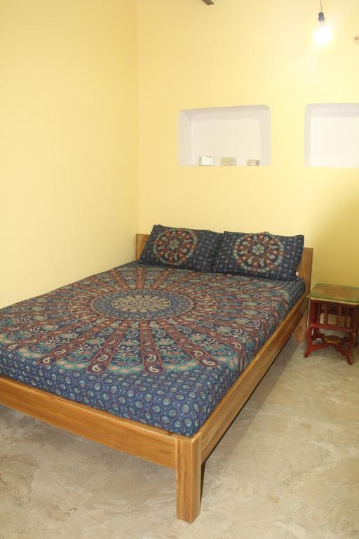 Lotus Paying Guesthouse Bénarès Extérieur photo