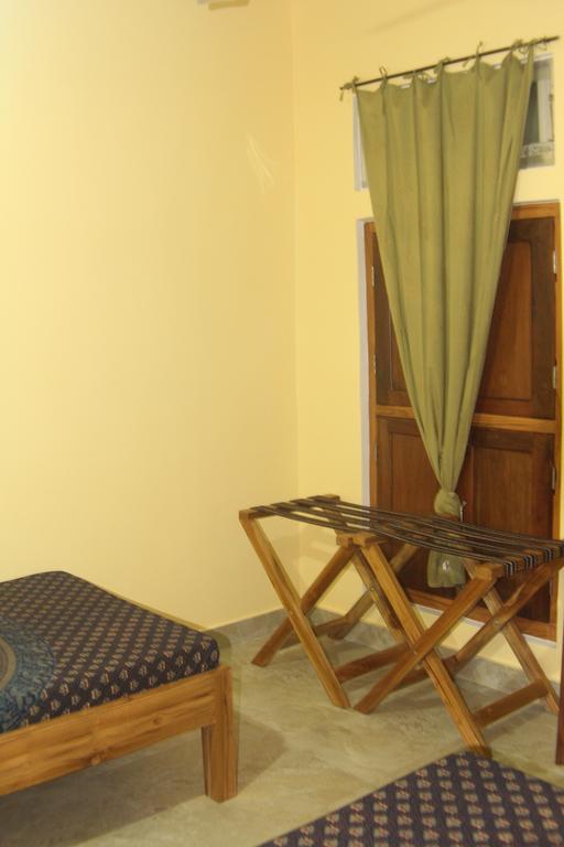 Lotus Paying Guesthouse Bénarès Extérieur photo